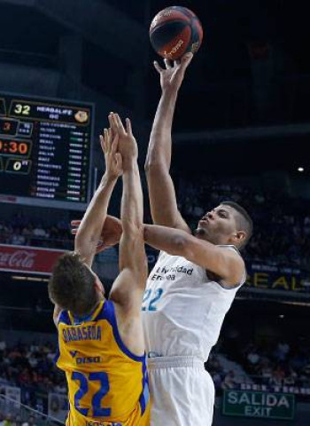 El Real Madrid se impone al Gran Canaria en el primer partido de las semifinales (88-70)