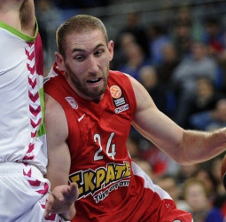 Olympiacos se asegura la continuidad de Matt Lojeski