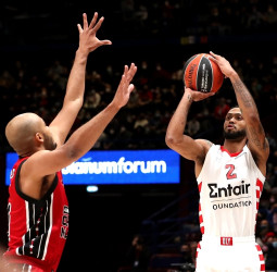 Olympiacos conquista Milán y consigue su primera victoria a domicilio (72-93)