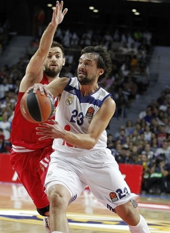 El Madrid se estrena en la Euroliga con una gran victoria ante Olympiacos (83-65)