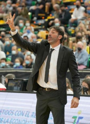 Mumbrú: "Contra el Burgos vamos a tener que sudar hasta el último segundo"