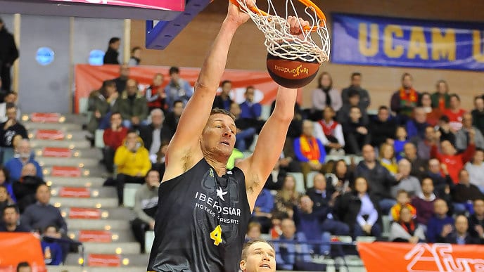Tras dos prórrogas el Iberostar Tenerife superó al UCAM Murcia (91-96)