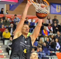 Tras dos prórrogas el Iberostar Tenerife superó al UCAM Murcia (91-96)