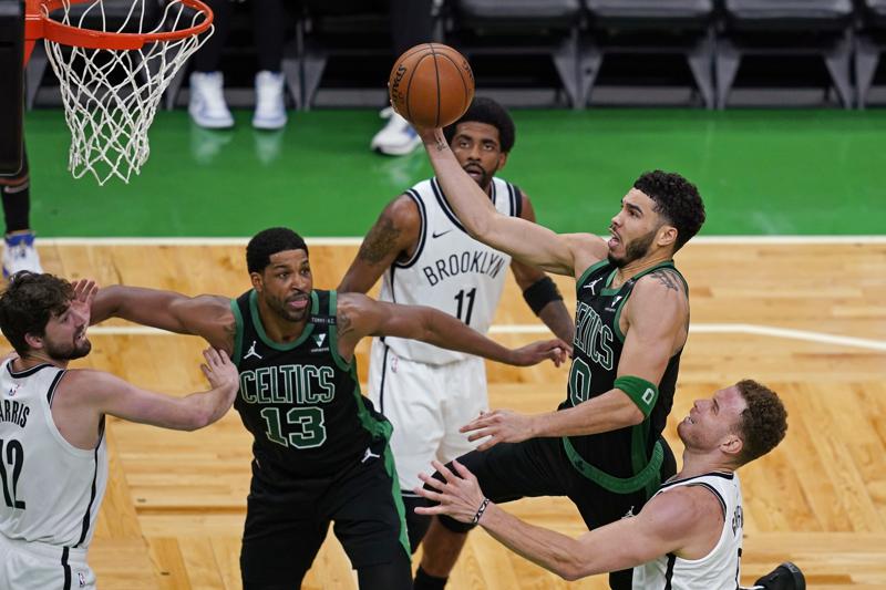 Tatum saca a relucir el orgullo "Celtics" (125-119) [2-1]