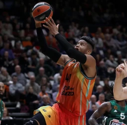 El Valencia se impone al Panathinaikos en la prórroga, 94-91