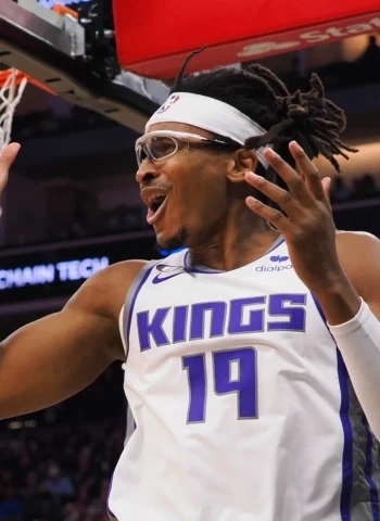 Los Sacramento Kings renuncian al contrato de Chima Moneke