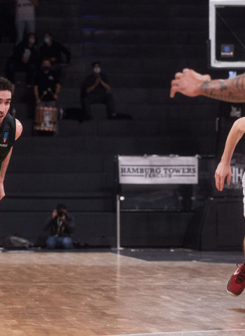 Victoria en Hamburgo del Joventut para ser  líderes en solitario (75-92)