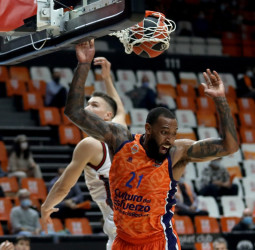 Adiós al maleficio milanés y la cuarta en la Euroleague para el Valencia Basket (86-81)