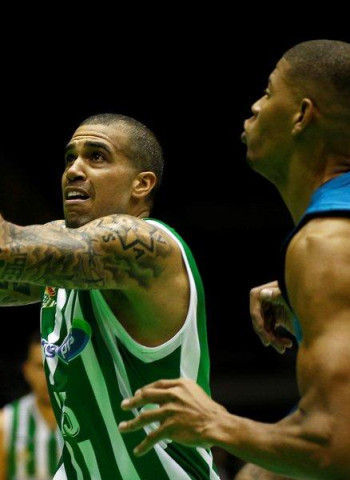 El Reyer Venezia se interesa en Blake Schilb
