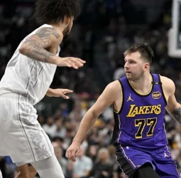 Luka Doncic domina en su vuelta a Dallas, 112-97