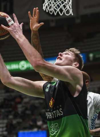 El UCAM Murcia negocia con Simon Birgander