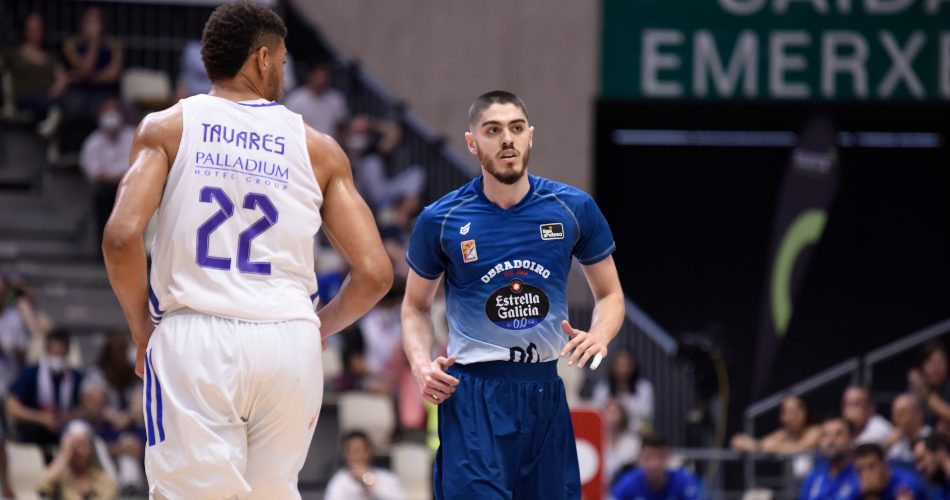Edgar Vicedo apunta al Lenovo Tenerife