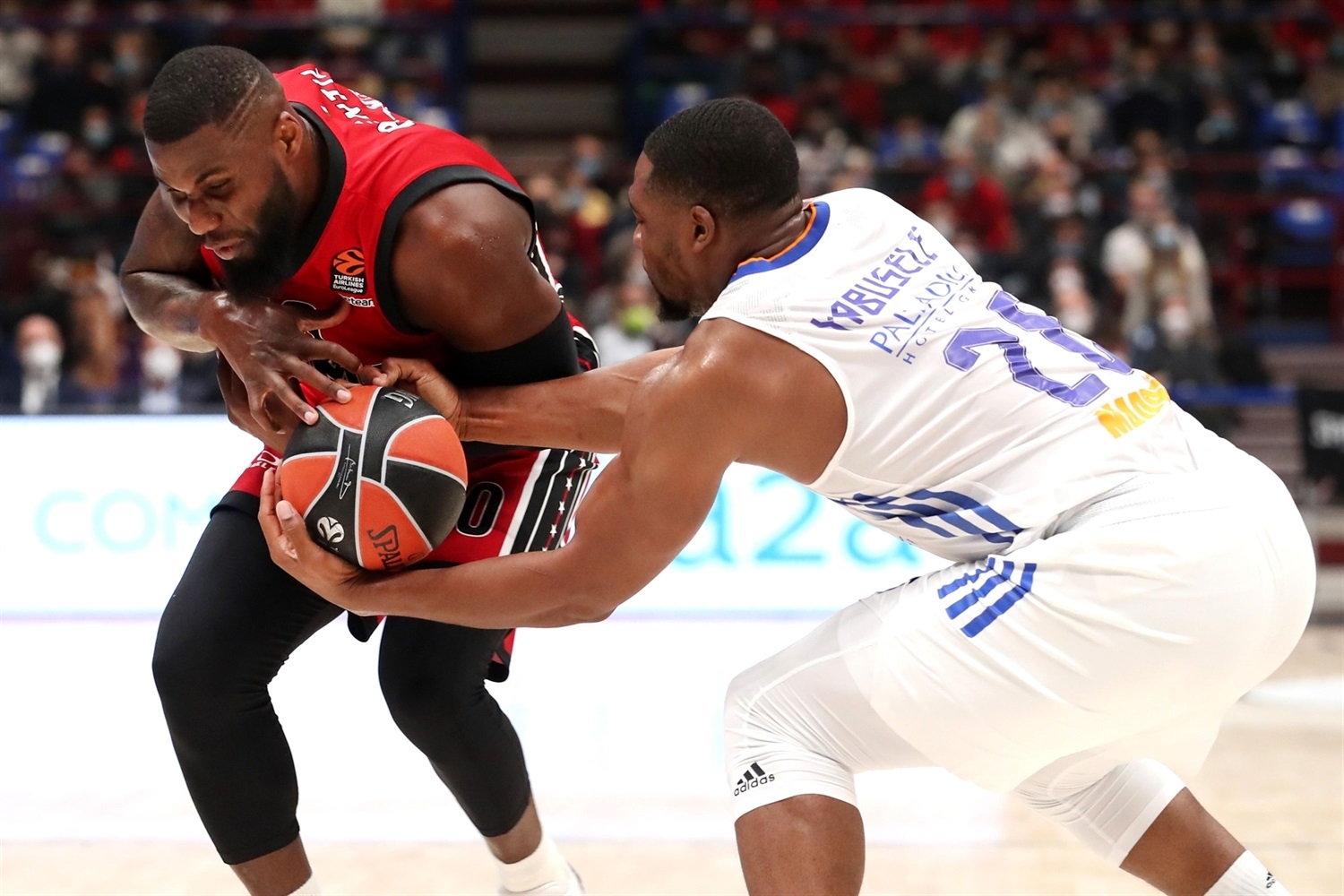 Victoria de prestigio del Real Madrid en Milán (73-75)