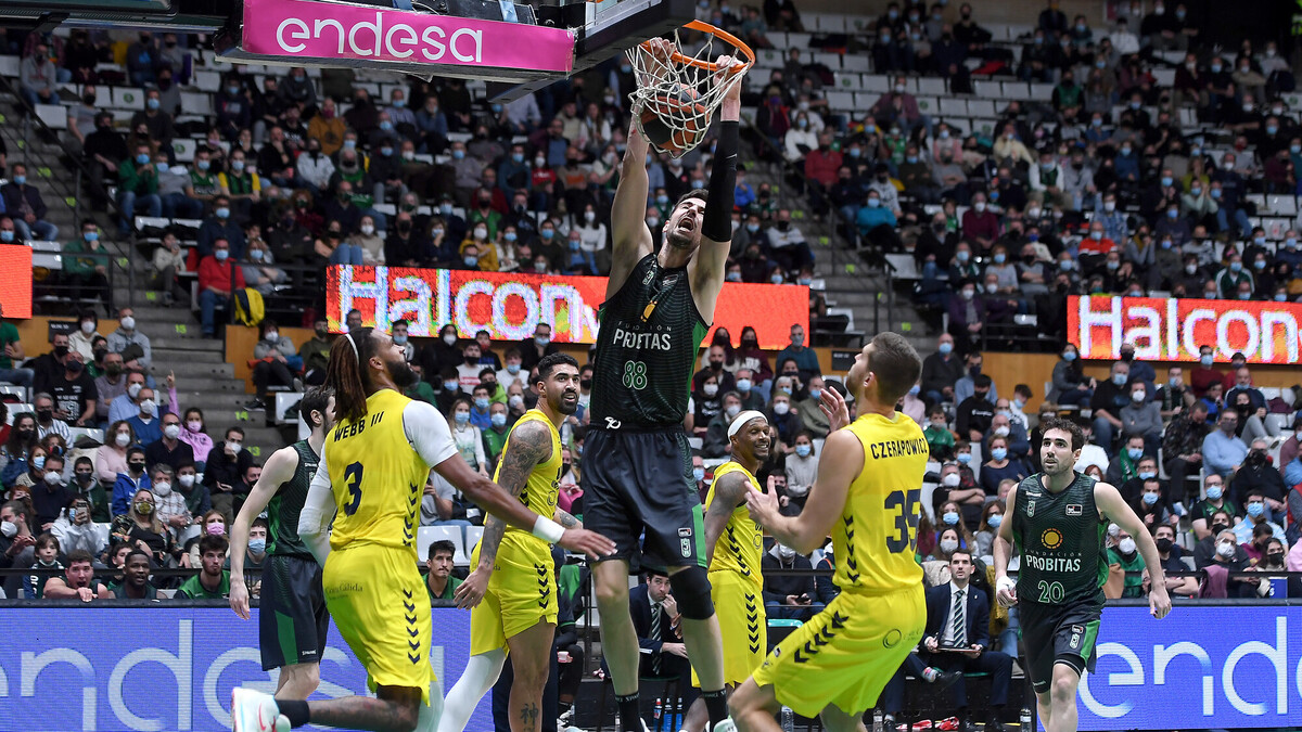 Victoria del Joventut ante el UCAM Murcia con un final de infarto (83-77)