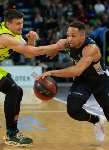 Retabet Bilbao impuso su ley en el último cuarto (87-80)