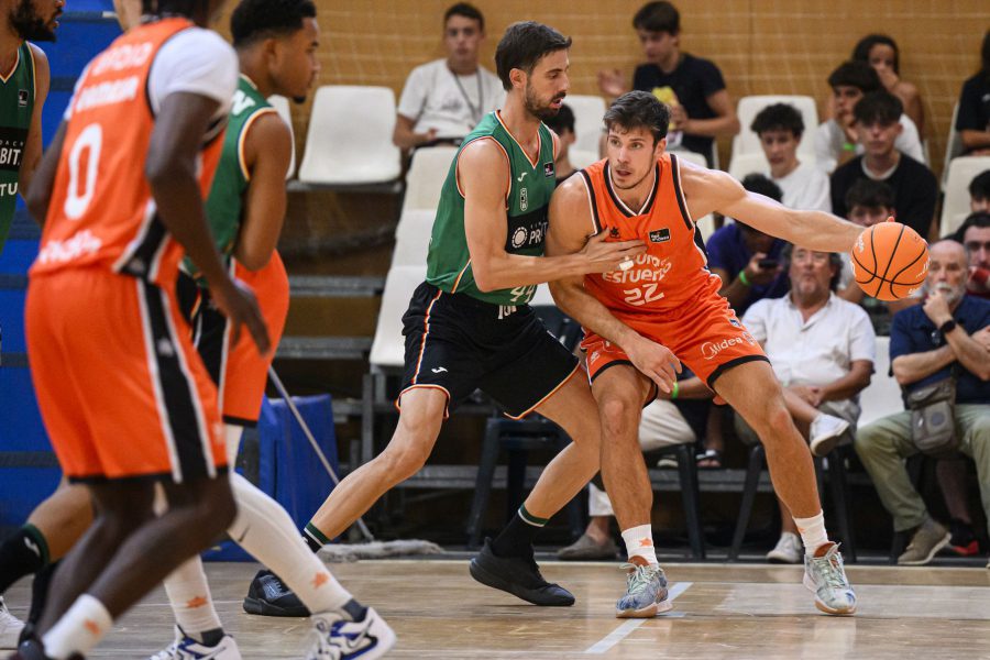 La Liga Endesa vuelve a la Fonteta con la visita del Joventut Badalona