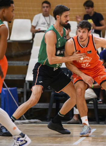 La Liga Endesa vuelve a la Fonteta con la visita del Joventut Badalona