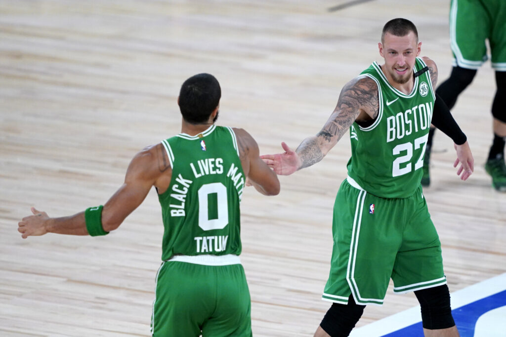 Un vistazo a la noche NBA: Celtics y Grizzlies arrasan