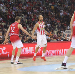 El doble MVP Vassilis Spanoulis llega al Buesa junto al poderoso Olympiacos