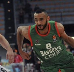 El Barcelona presentará ofertas por Larkin y Hanga