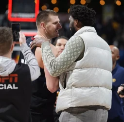 Nos quedamos sin duelo Jokic vs Embiid en la victoria de los Nuggets