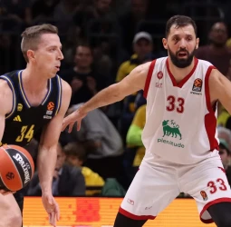 El ALBA Berlín se estrena superando al Milán, 85-82