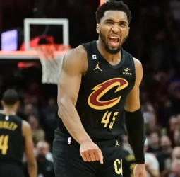 Donovan Mitchell sella su compromiso con Cleveland Cavaliers