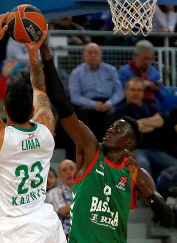 Baskonia tropieza ante Zalgiris y ocupará las últimas plazas de playoff (79-84)