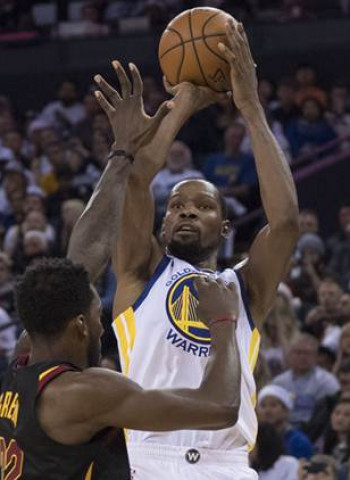 Sixers gana en el Madison, Warriors lider del Oeste tras ganar a los Cavaliers y los Celtics pierden el liderato del Este