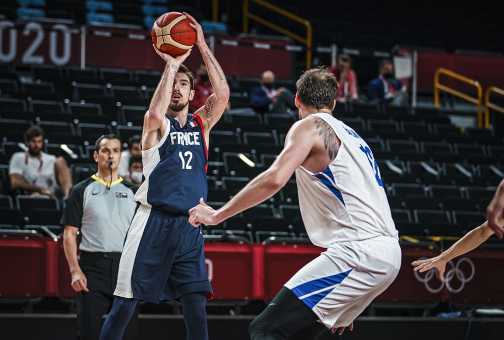 Francia mantiene su gran nivel de resultados (77-97)