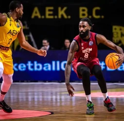 El UCAM Murcia, un poco más cerca de los cuartos, 79-84