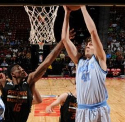 Tras terminar la liga de verano, Juancho Hernangómez espera la decisión de los Nuggets