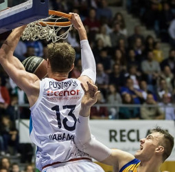 El Monbus Obradoiro continúa ampliando su idilio con la victoria (79-65)