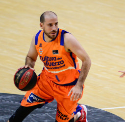 Quino Colom se desvincula de Valencia Basket