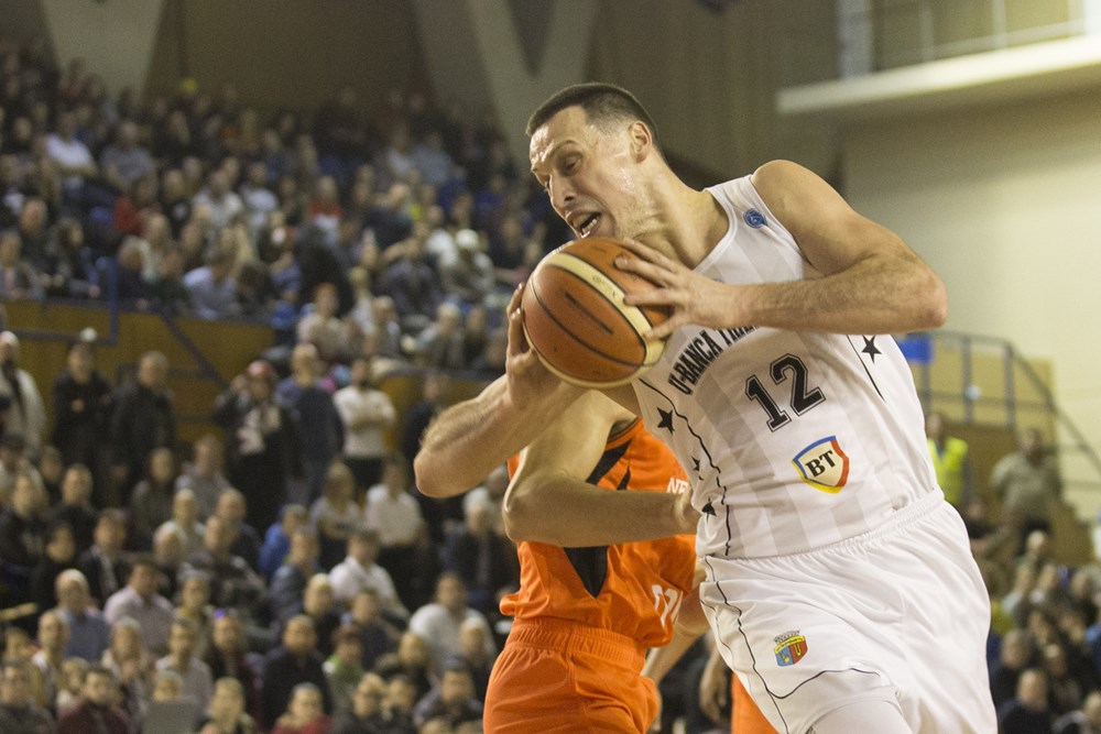Darko Planinic firma con el KK Zadar
