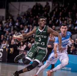Lahaou Konate, el elegido por el Tenerife para cubrir la marcha de Singler