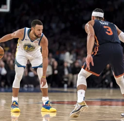 Curry hace enmudecer el Madison