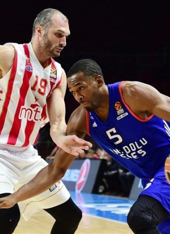 El Anadolu Efes tira de pegada para vencer al Estrella Roja (100-79)