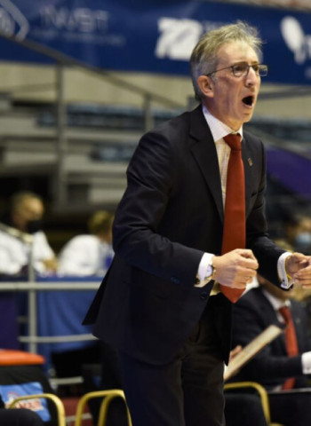 Moncho Fernández: “El Herbalife Gran Canaria es un equipo muy polivalente que puede jugar con muchísimas estructuras diferentes”
