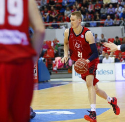 Aumento de exigencia en el Príncipe Felipe con la visita de Herbalife Gran Canaria
