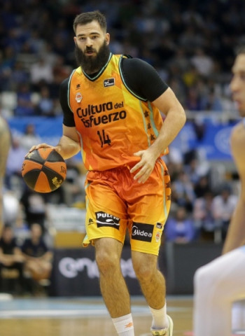 El Valencia Basket sabe sufrir para ganar en Lugo (83-88)