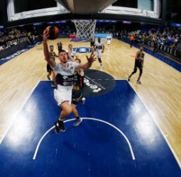 Complicada visita del Unicaja al Lenovo Tenerife