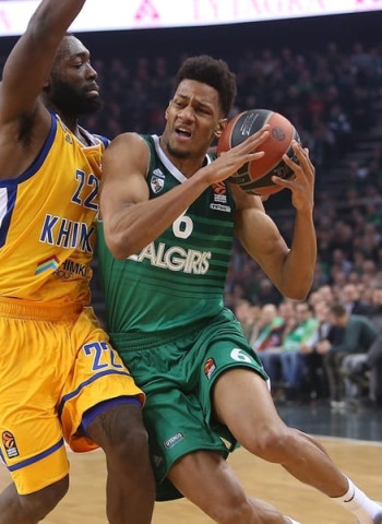 Axel Toupane cambia de agentes