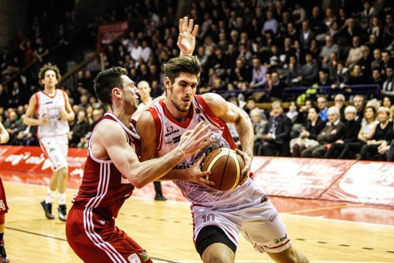 El Obradoiro suma una pieza más a su juego interior, el checo Adam Pechacek