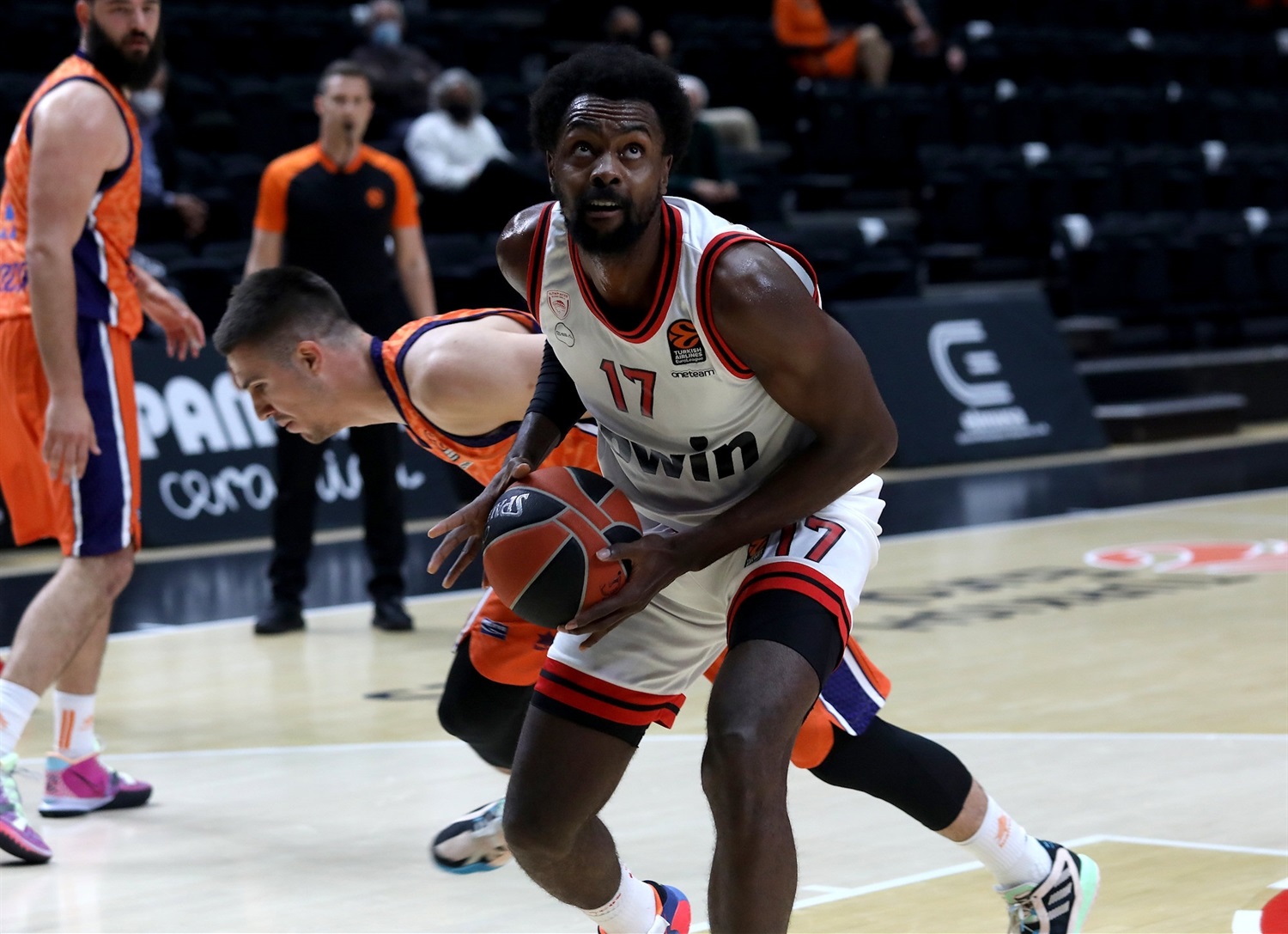 El Valencia descarrilla ante el Olympiacos (79-88)