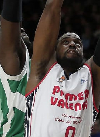 Victoria sin complicación de un Valencia plagado de canteranos ante Betis Energía Plus (103-67)