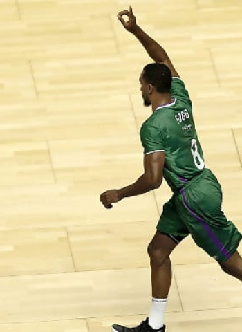 Kyle Fogg, Jugador de la Jornada 29
