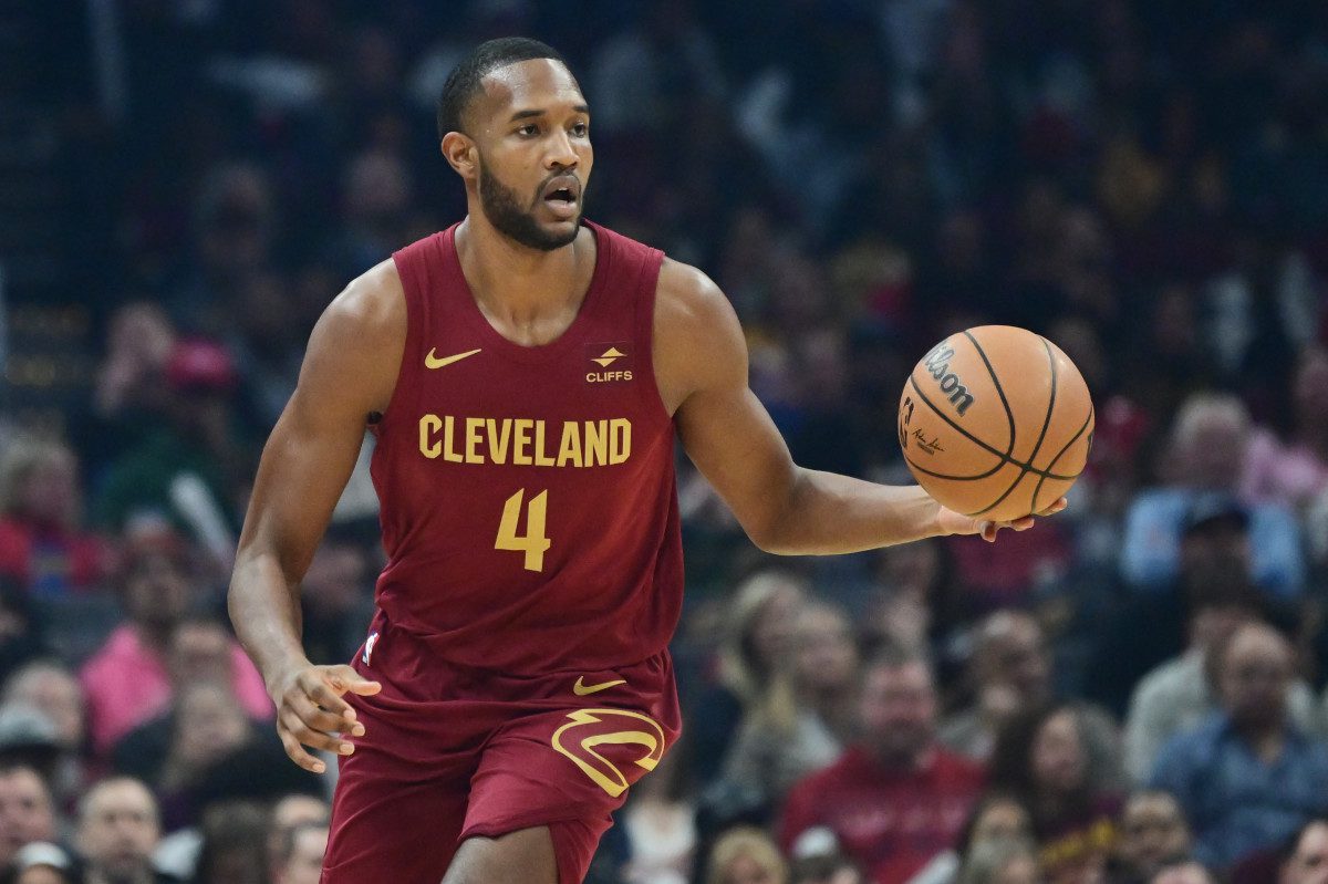 Evan Mobley extiende su contrato con los Cavaliers