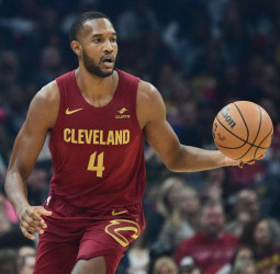 Evan Mobley extiende su contrato con los Cavaliers
