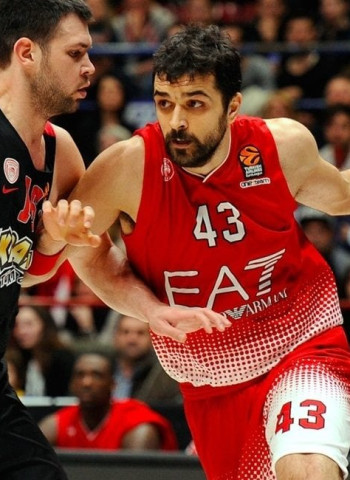 Anadolu Efes negocia con Krunoslav Simon